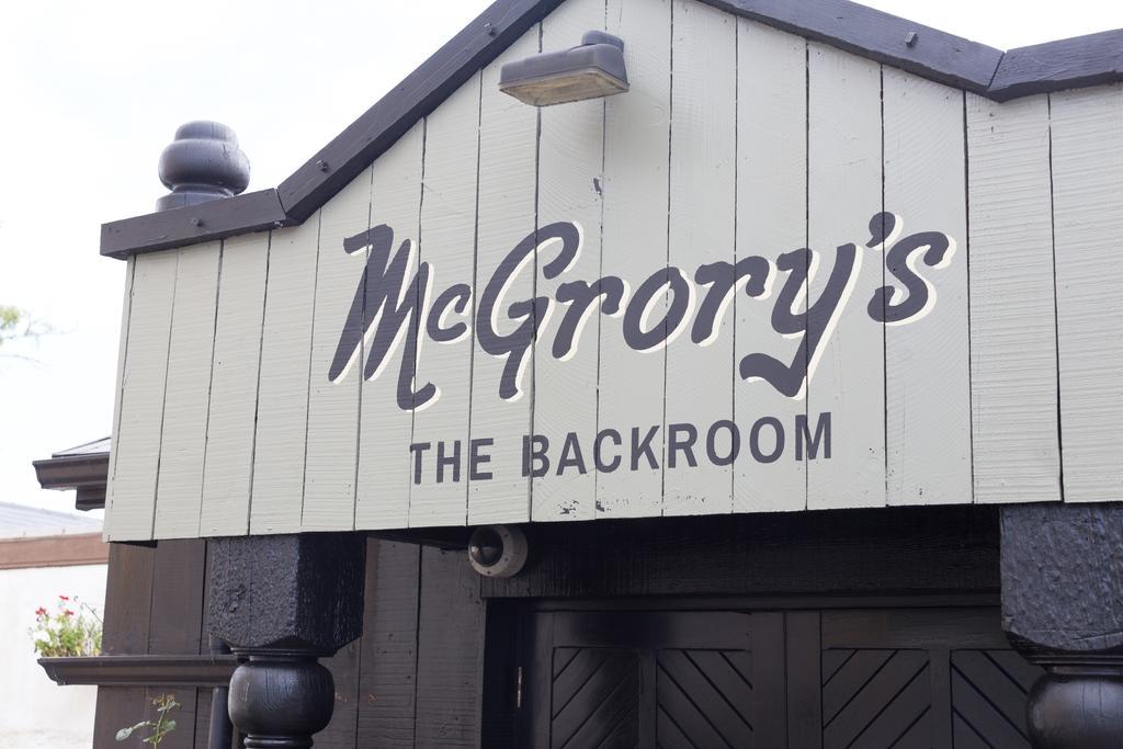 Mcgrory'S Hotel Culdaff Exterior foto